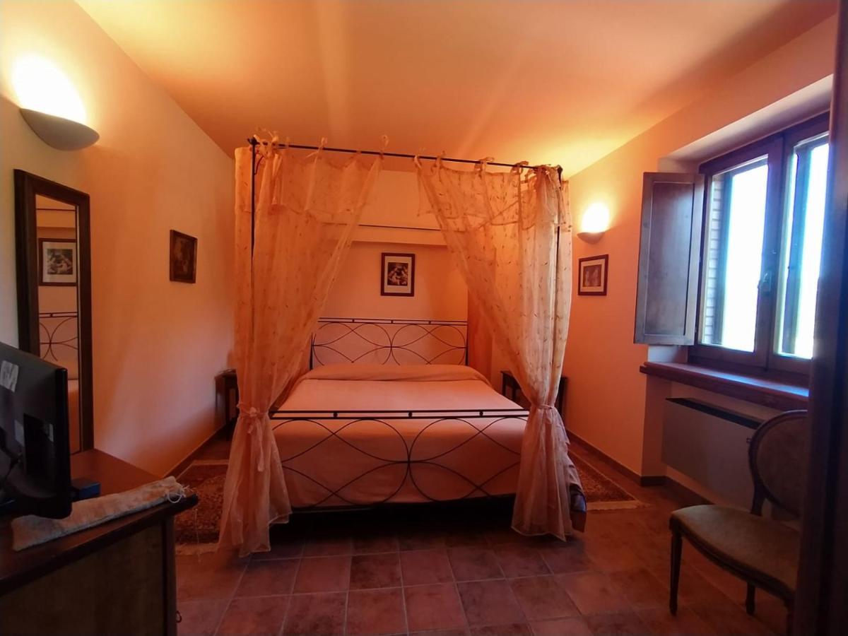 Il Colombaio Agriturismo Montegabbione Exteriör bild