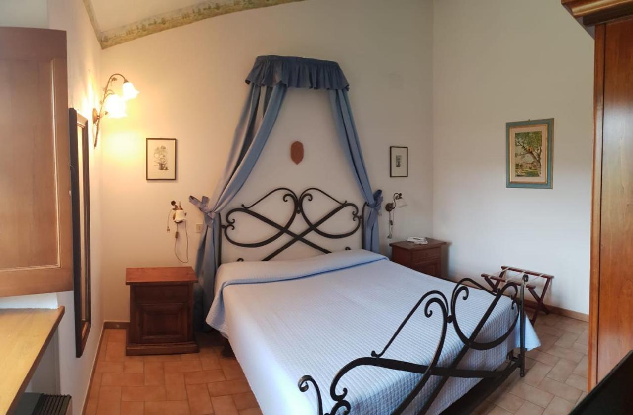 Il Colombaio Agriturismo Montegabbione Exteriör bild